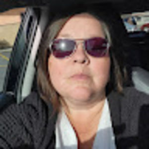 Meet your Posher, Beth